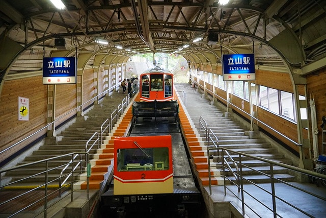 20251102-58h0n 20251102-58h0n