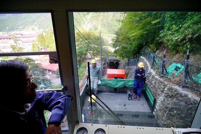 20251102-w2m8f 20251102-w2m8f