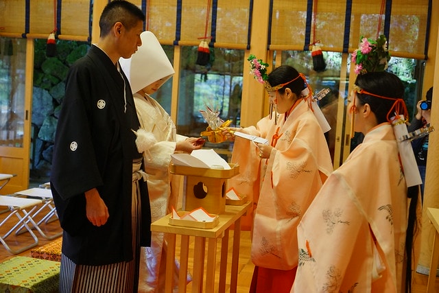 20251102-0mj32 20251102-0mj32