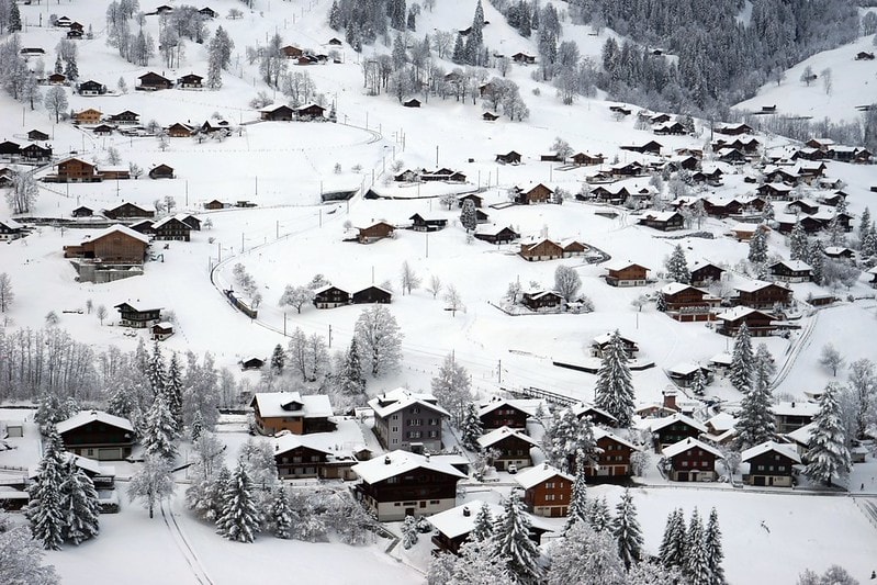 20251102-7j7od 20251102-7j7od