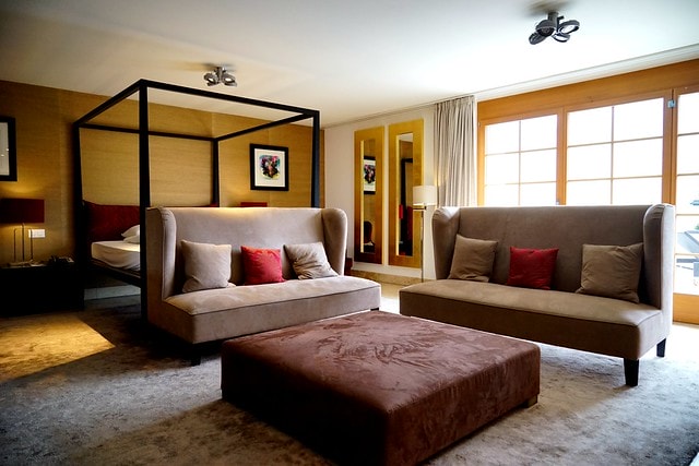 20251102-uh16x 20251102-uh16x