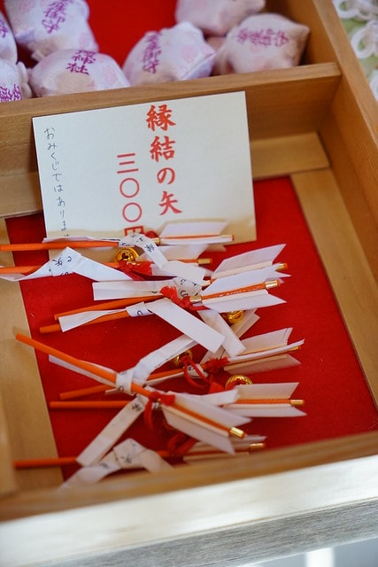 20251102-yaj1h 20251102-yaj1h