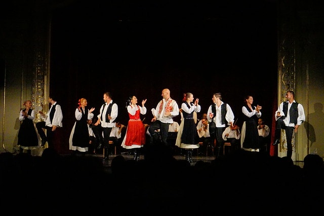 20251102-f48m8 20251102-f48m8