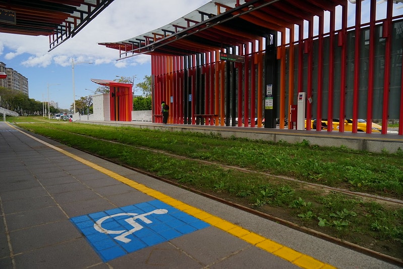 20251102-cq8o1 20251102-cq8o1