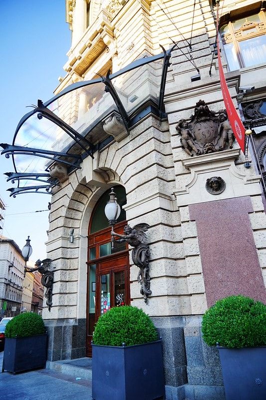 20251102-1tu6v 20251102-1tu6v