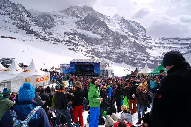 20251102-0v25p 20251102-0v25p