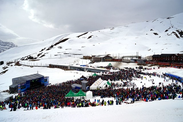 20251102-7jz9b 20251102-7jz9b