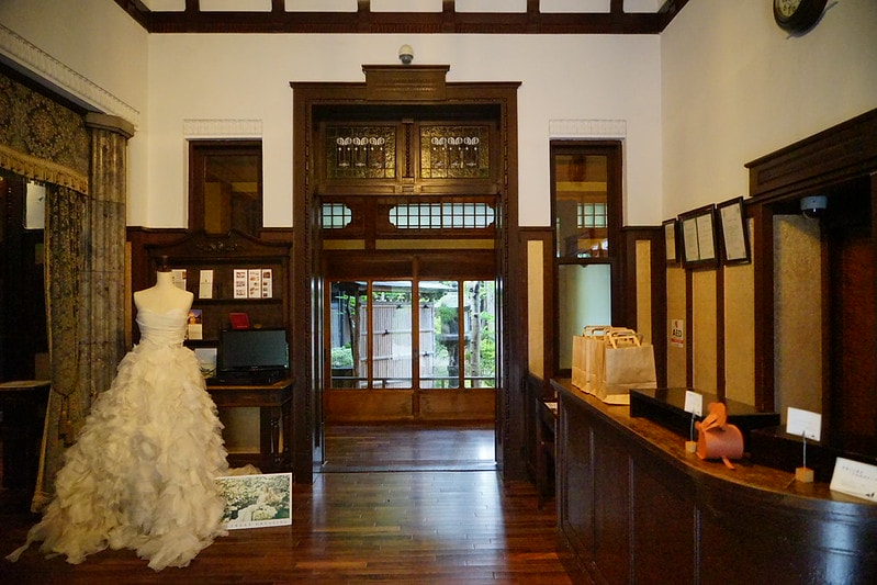 20251102-865je 20251102-865je