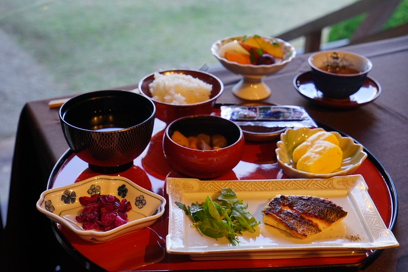 20251102-aeb1w 20251102-aeb1w