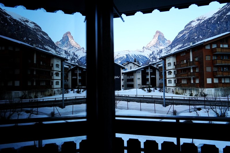 20251102-g75de 20251102-g75de