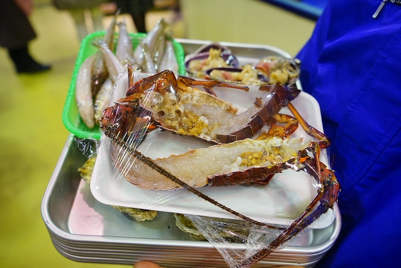 20251102-k8rfy 20251102-k8rfy