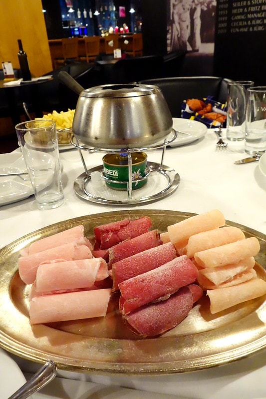 20251102-larx0 20251102-larx0