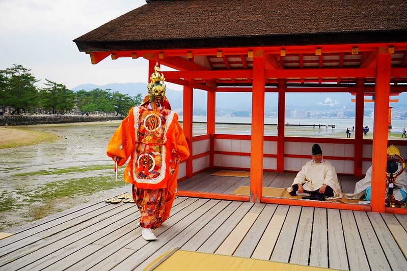 20251102-q1own 20251102-q1own