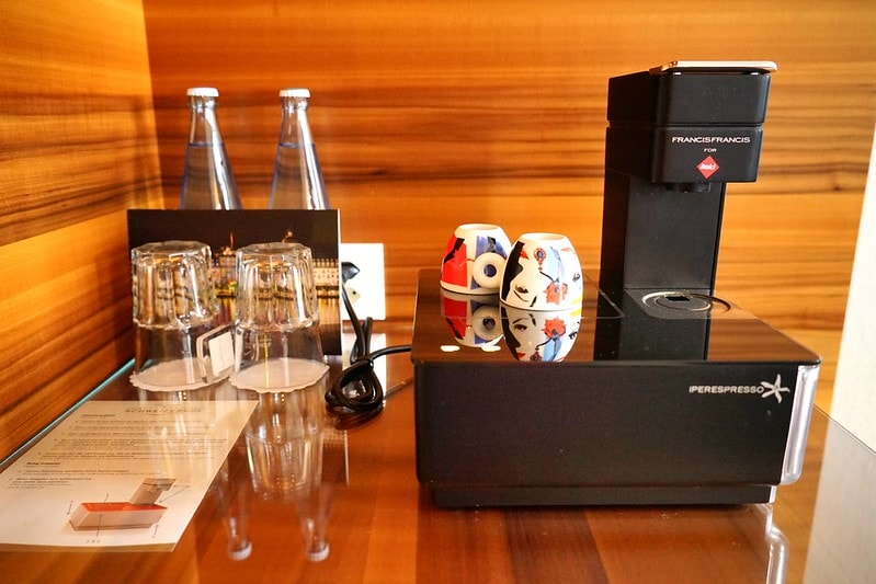 20251102-bqfvp 20251102-bqfvp