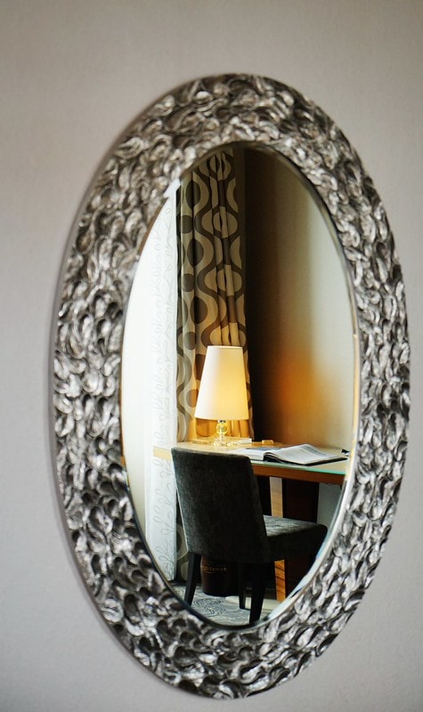 20251102-j0p9f 20251102-j0p9f