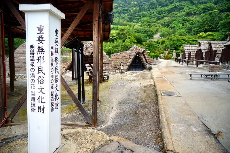 20251102-j3mpb 20251102-j3mpb