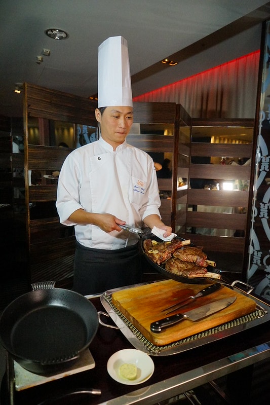 20251102-mzur4 20251102-mzur4