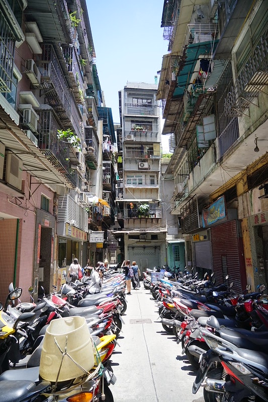 20251102-ot82o 20251102-ot82o