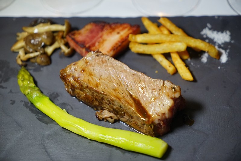 20251102-w63uu 20251102-w63uu