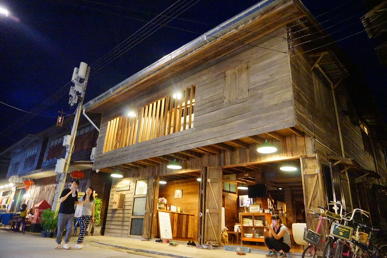 20251102-2he6k 20251102-2he6k