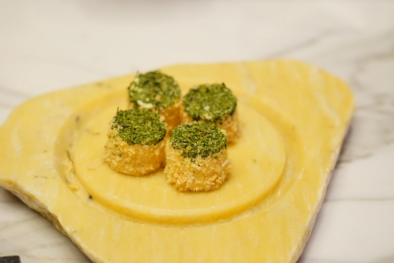 20251102-3p4ek 20251102-3p4ek