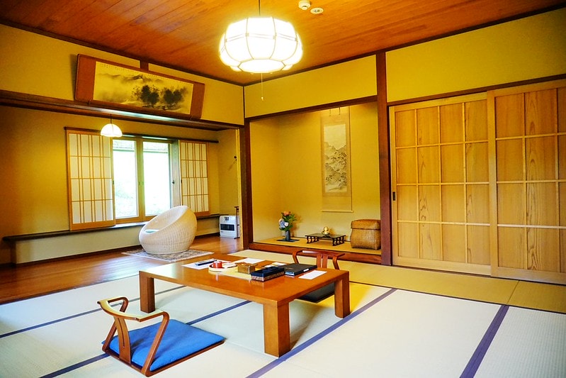 20251102-5qtaj 20251102-5qtaj