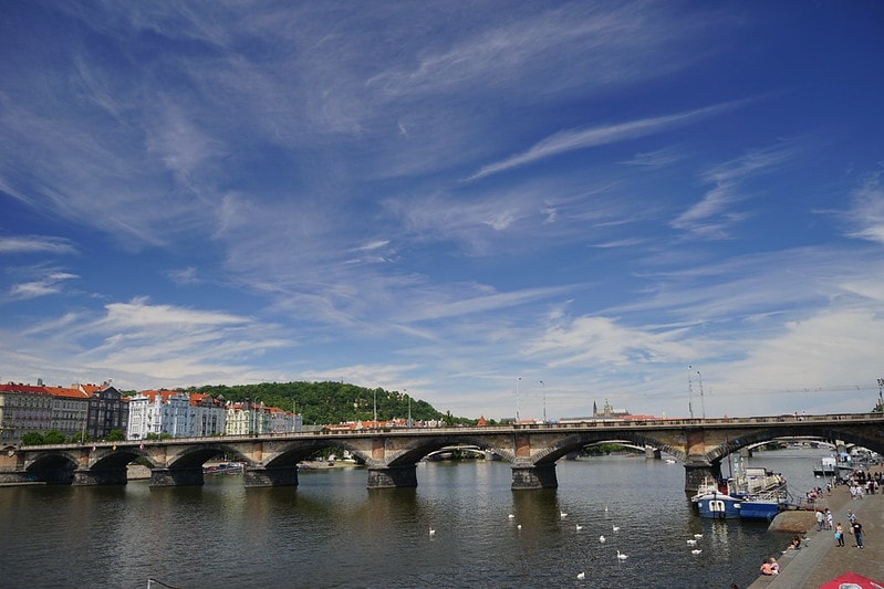 20251102-di9s9 20251102-di9s9