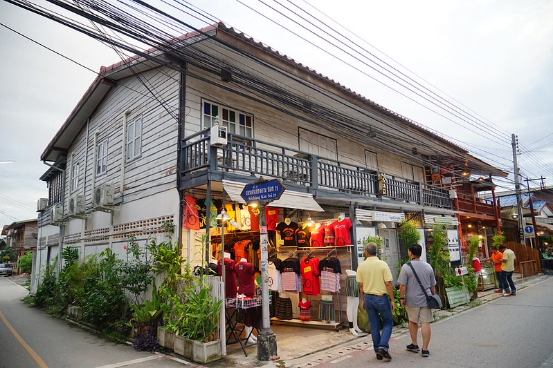 20251102-q5ibi 20251102-q5ibi