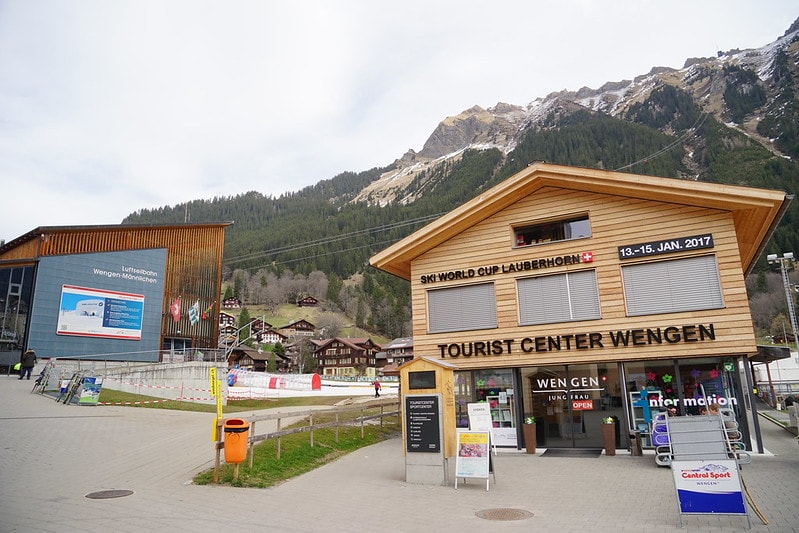 20251102-rhmqx 20251102-rhmqx