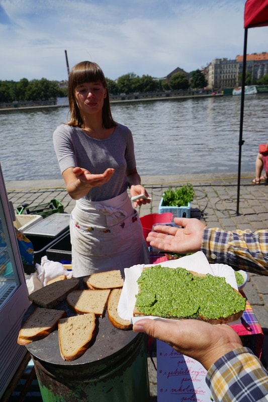 20251102-sd0uq 20251102-sd0uq