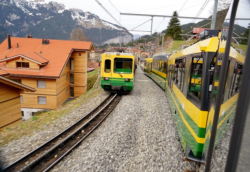 20251102-x0ikl 20251102-x0ikl