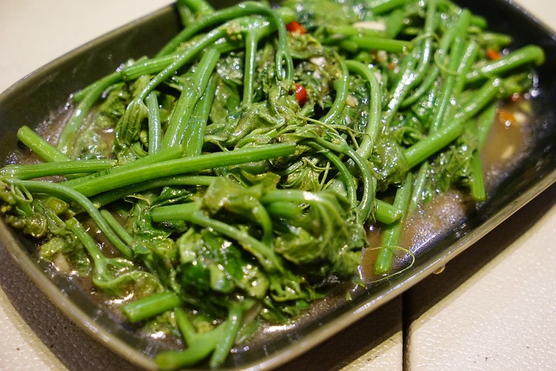 20251102-p37w5 20251102-p37w5