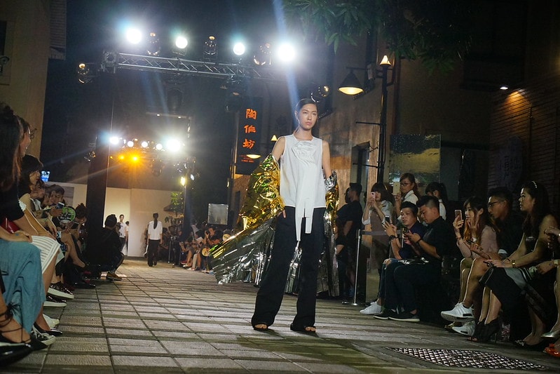 20251102-2a4zu 20251102-2a4zu