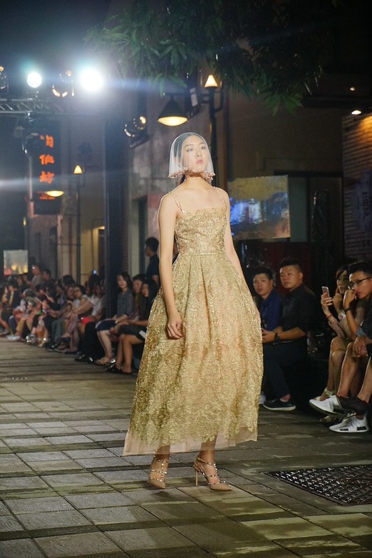 20251102-8mflo 20251102-8mflo