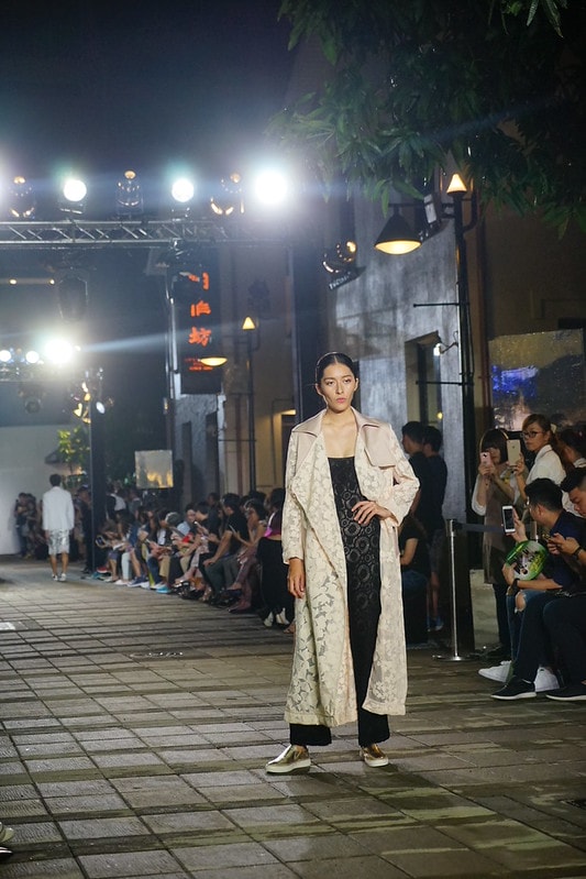 20251102-pov1y 20251102-pov1y