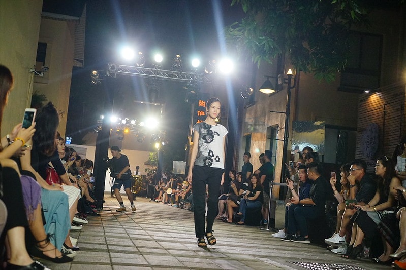 20251102-w2au0 20251102-w2au0