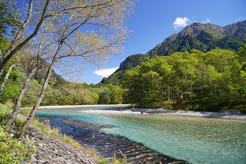 20251102-6l6z2 20251102-6l6z2