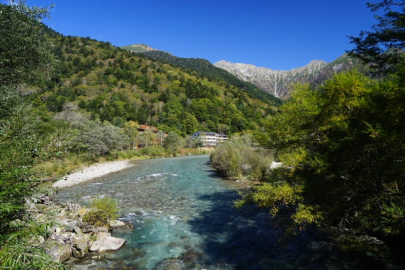 20251102-tyw3n 20251102-tyw3n