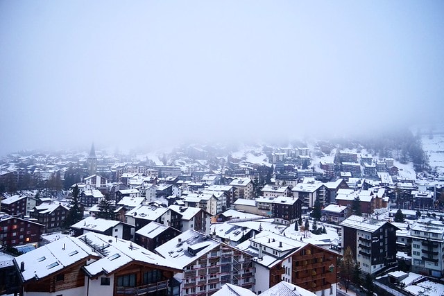 20251102-7v924 20251102-7v924