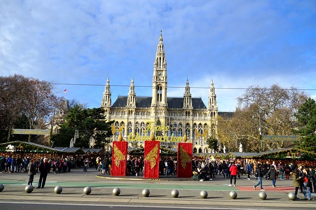 20251102-n05es 20251102-n05es