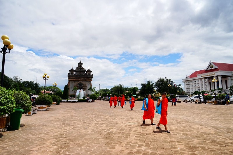 20251102-0j9oq 20251102-0j9oq