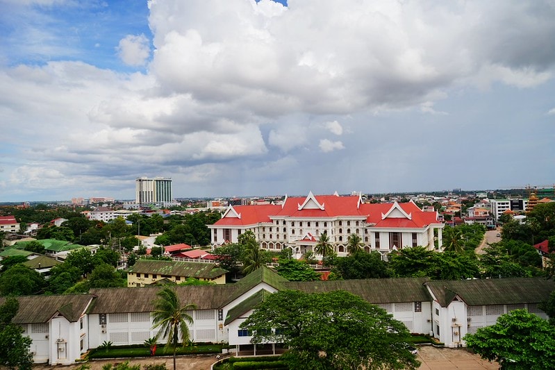 20251102-yj8w7 20251102-yj8w7