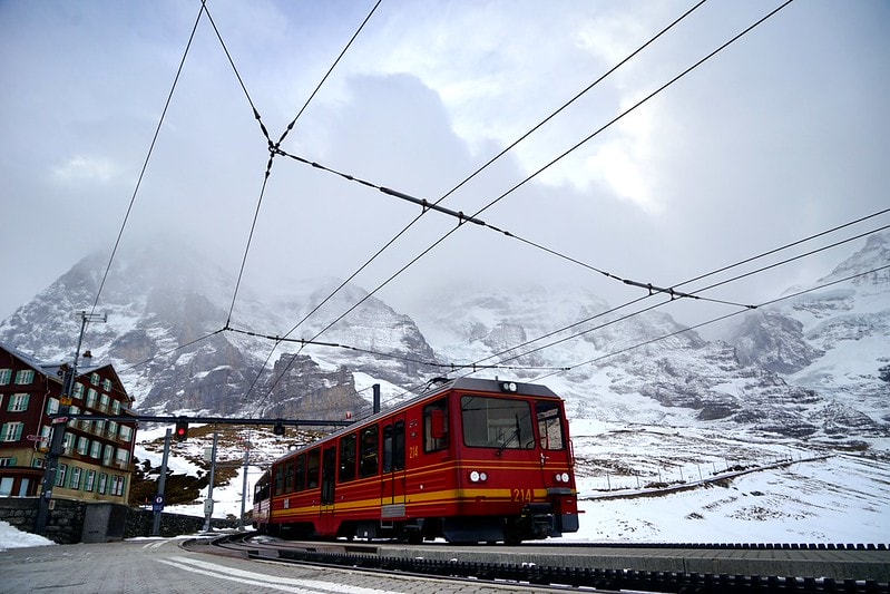 20251102-qvd8t 20251102-qvd8t