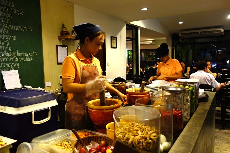 20251102-jw0uq 20251102-jw0uq