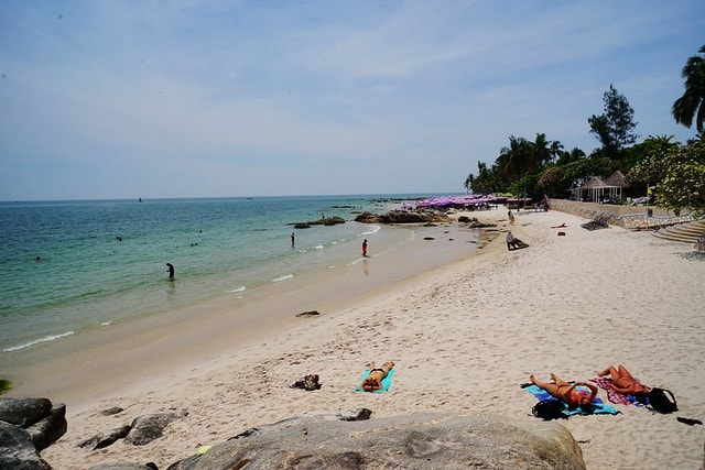 20251102-7f0ug 20251102-7f0ug