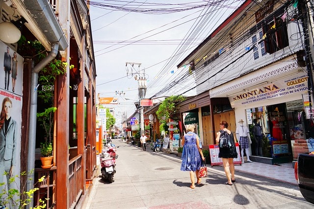 20251102-bnz5j 20251102-bnz5j