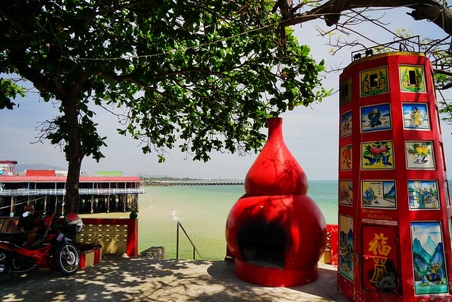 20251102-yk6t4 20251102-yk6t4