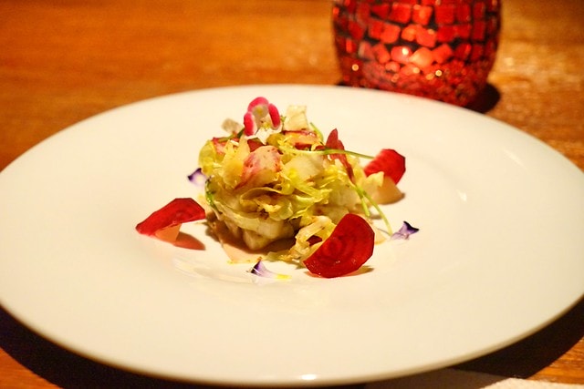 20251102-04yxa 20251102-04yxa