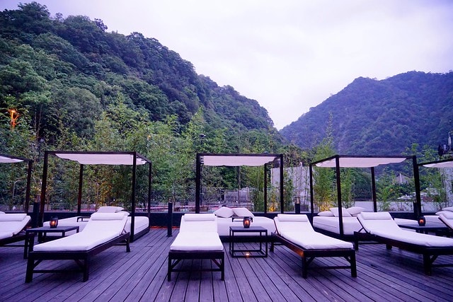 20251102-e8f76 20251102-e8f76