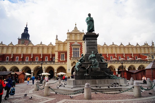 20251102-r5ulx 20251102-r5ulx